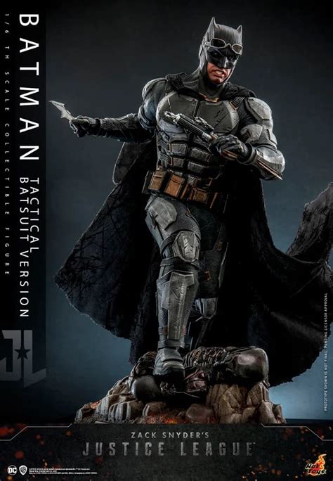 Batfleck Returns To Hot Toys With New Tactical Batman Figure
