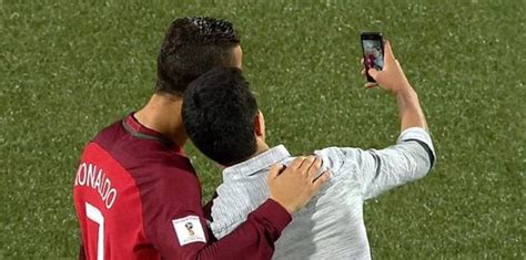 Ronaldo Takes Selfie During The Match Opptrends 2024