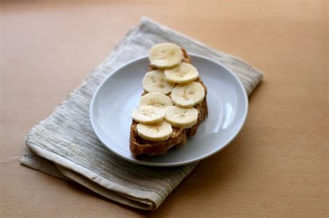 Peanut Butter and Banana Sandwich Stock Photo - Image of bread, dessert: 132095974