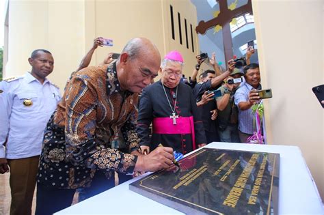 Menko Pmk Resmikan Gedung Kantor Keuskupan Agung Merauke Tiffa News