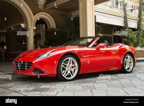 Ferrari California T Convertible - Red Exterior - Front/Side Angle ...