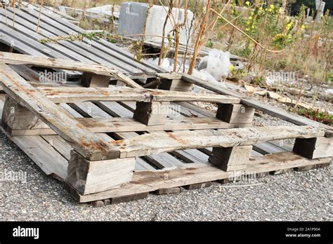 Waste Wood Wooden Pallets Hi Res Stock Photography And Images Alamy