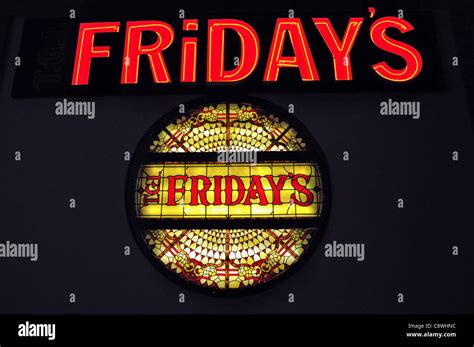 Tgi Friday S Restaurant Sign Kingston Upon Thames Royal Borough Of