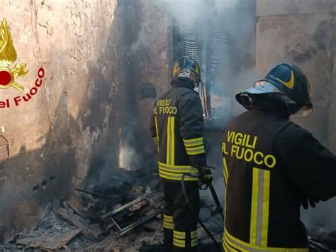 Incendio Di Via Piacenza La Solidariet Del Quartiere Raccolta Di