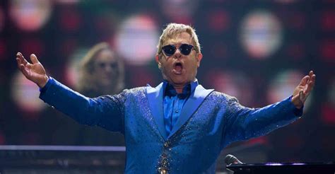 Elton John reúne a su banda para sacar un nuevo álbum El Estímulo