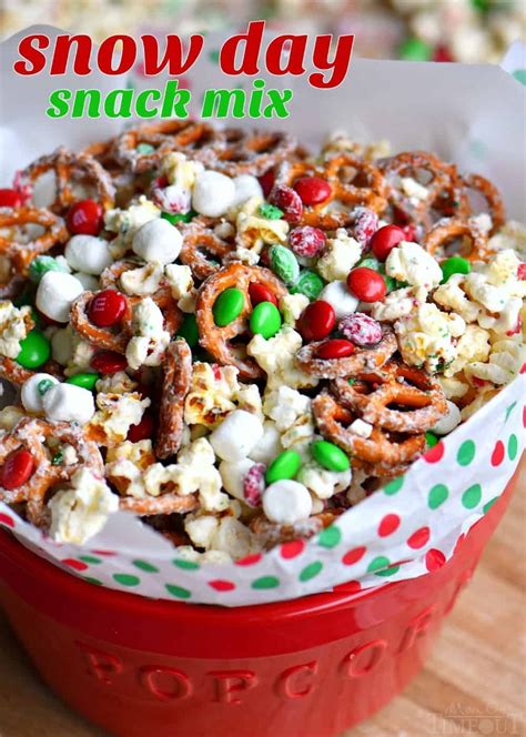 This Wonderfully Festive Snow Day Snack Mix Is The Perfect Easy Treat All Winter Long Both