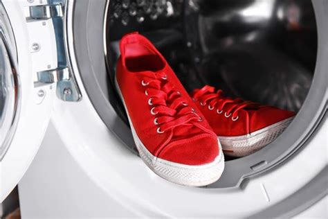 Tips Dan Langkah Memulai Bisnis Laundry Sepatu Yang Sukses