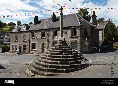 The Market Cross, Bonsall, Derbyshire, England Stock Photo - Alamy