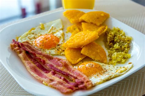 Typical Panamanian Breakfast Stock Photo - Download Image Now - Bacon ...