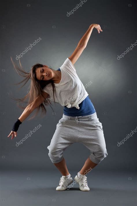 Stylish Girl Dancing Modern Ballet — Stock Photo © Feedough 5435858