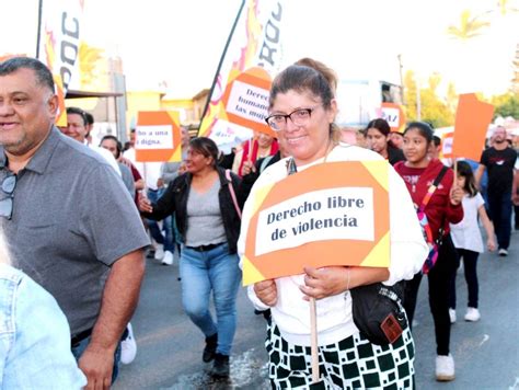 Con Marcha Pacífica Conmemoran 75 Años De La Delcaración Universal De