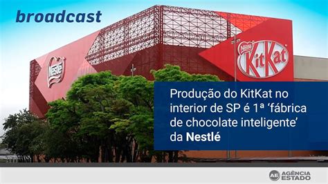 Produ O Do Kitkat No Interior De Sp F Brica De Chocolate