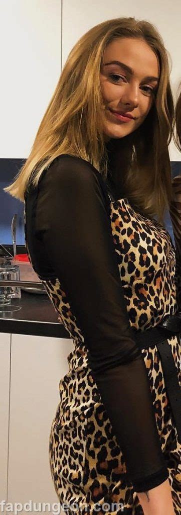 Amateur Busty Cute Blond Fapdungeon