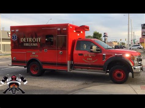 Detroit Fire Department Medic 3 Arriving MEDICAL CHEST PAIN YouTube