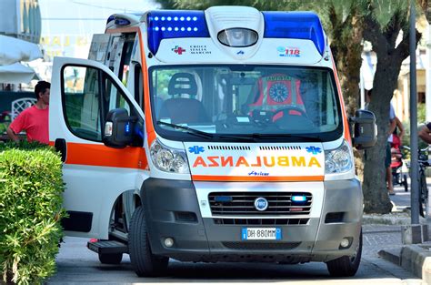 Ambulance Ambulanza Emergency Fiat Ducato Serie Flickr