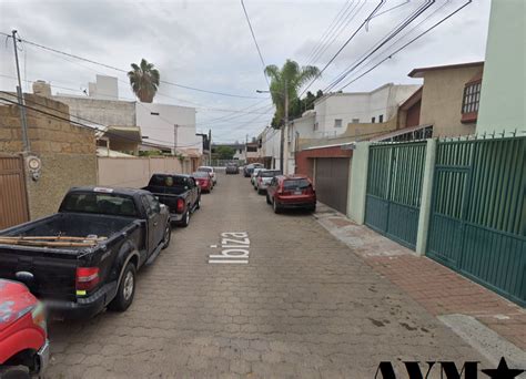 CASA EN REMATE BANCARIO EN BOSQUES DEL ACUEDUCTO SANTIAGO QUERETARO