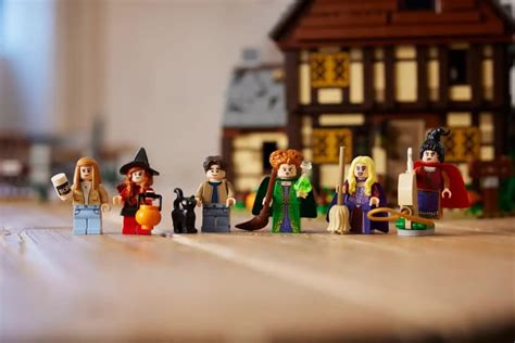 A “Hocus Pocus” LEGO Set Is Coming Soon | Apartment Therapy