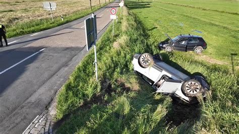 NonstopNews Golf Fahrer will von gepflastertem Weg auf Landstraße