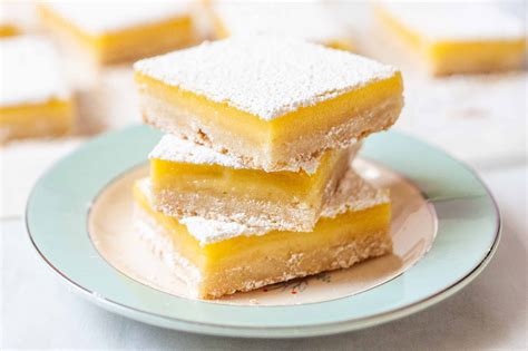 Classic Lemon Bars Recipe