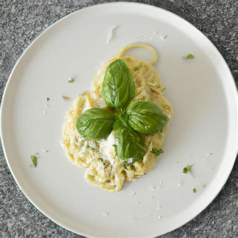 Spaghetti Alla Crema Di Basilico Jumbo