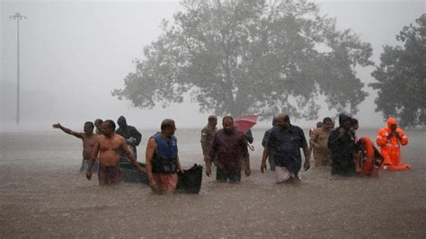 Heavy Rains Lash Kerala Imd Issues ‘orange Alert In 12 Districts