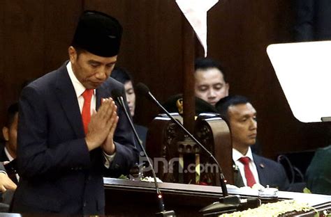 Analisis Mantan Sesmil Kepresidenan Soal Peluang Memakzulkan Jokowi