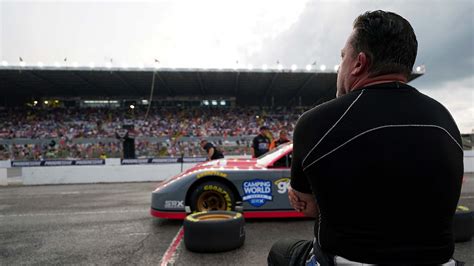 Tony Stewart Is Pumped To Bring Circle Track Racing Back To Espn On