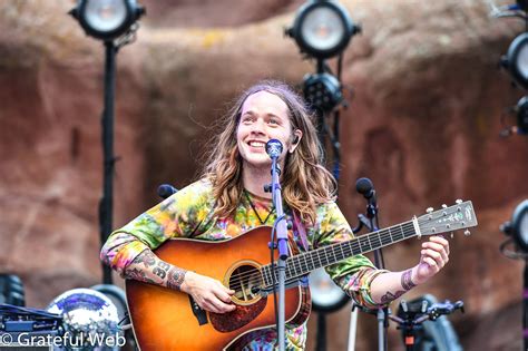 Billy Strings Named Ibma New Artist Of The Year Guitar Player Of