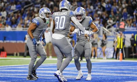 Amon Ra St Brown Player Props Odds Tips And Betting Trends For Week 9