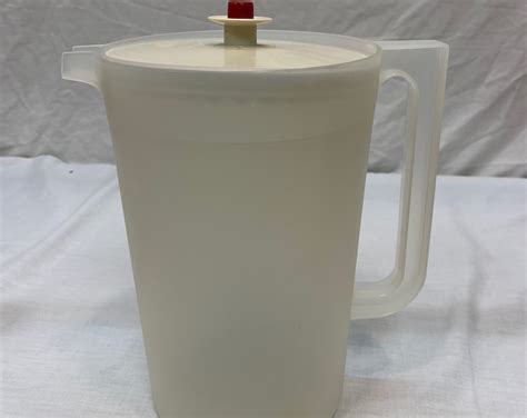 Vintage Tupperware 1 Gallon Pitcher Jug Clear Pitcher With Lid Water