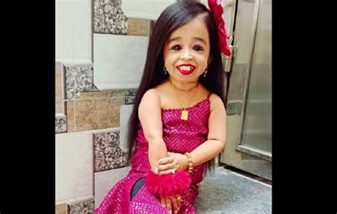 Who Are Jyoti Amge Husband And Child?