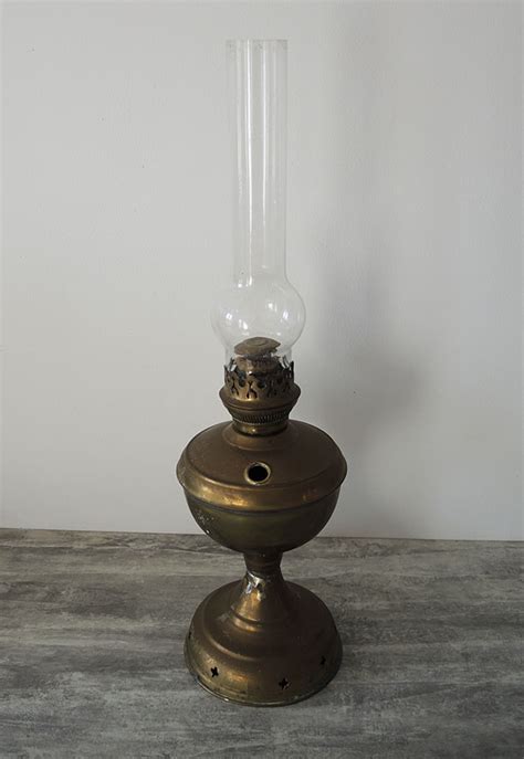 Ancienne Lampe à Pétrole Verre Et Laiton Vintage French Finds