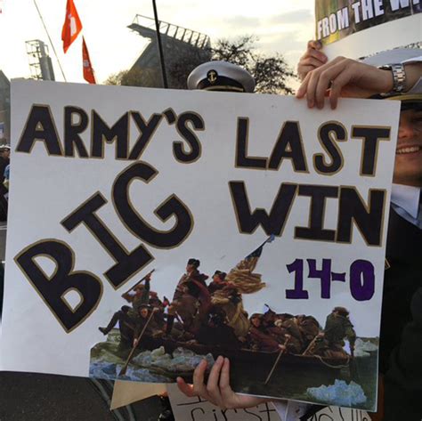 See the funniest fan signs from this past college football season ...