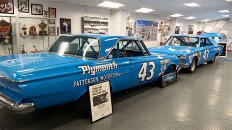 Pin by Robert Whittle on Petty Blue | Nascar race cars, Richard petty ...