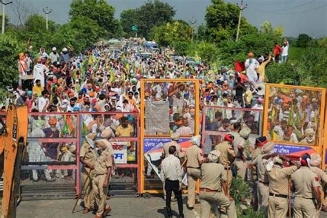 Farmers Block Roads In Protest Against Slow And Conditional Paddy Procurement