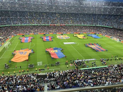 𝗙𝗖𝗕 on Twitter La fête commence pour dire au revoir au Camp Nou avec