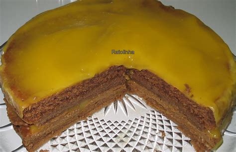 Del Cia De Bolacha E Bolo De Chocolate Creme De Ovos Ratolinha