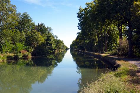 Le Canal De Garonne à Vélo Canal Des 2 Mers à Vélo