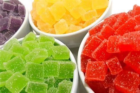 Bala de gelatina bem fácil fica igual jujuba apenas 3 ingredientes