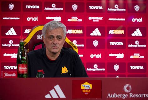 Roma La Conferenza Stampa Di Mourinho Prima Del Sassuolo FOTO