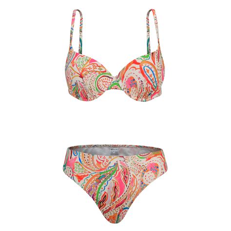 Sunny Syrakus Bikini