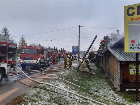 Po Ar W Tarnowie Drewniany Dom Nie Nadaje Si Do Zamieszkania Zdj Cia