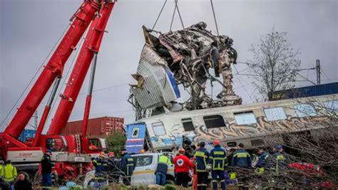 Aumentan A 46 Los Muertos Por El Accidente De Trenes En Grecia