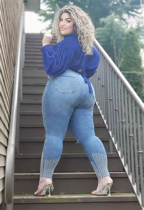 Pin On Bbw Curves Plus Size