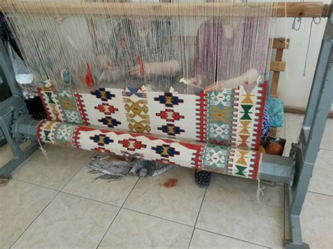 Weaving Panosundaki Pin Dokuma Hal Filografi