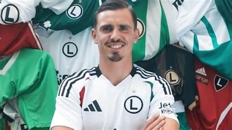 Legia Warszawa Ma Nowego Napastnika Ostatnio Gra Na Zapleczu Ligue