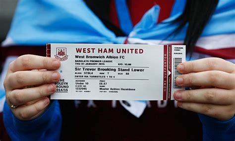 West Ham United Fans Fume At Deposit On Season Tickets Daily Mail