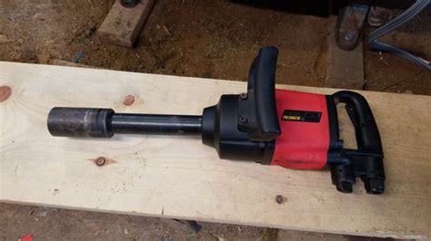 Central Pneumatic 1 Inch Impact Gun Comes With 33 Mm Socker For Sale In Arlington Wa Offerup