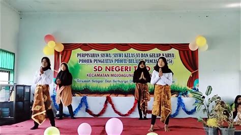 Kreasi Tari Bungong Jeumpa Oleh Siswi Kelas 4 Sdn Tejo 3 Tahun 2022