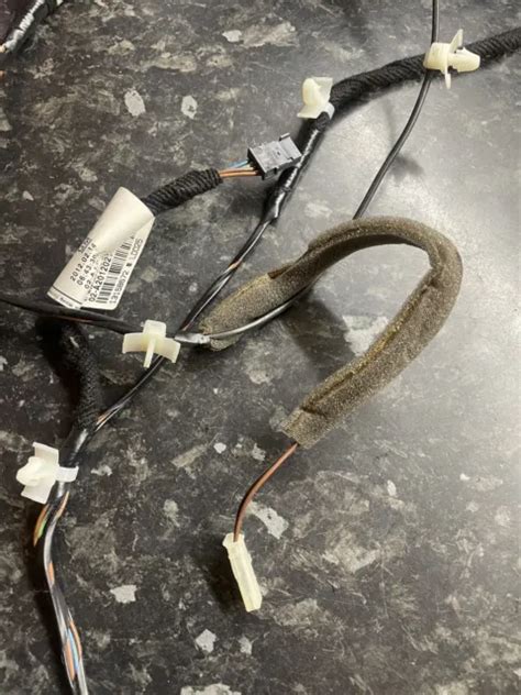 Vauxhall Zafira B Tailgate Trunk Boot Lid Wiring Loom Harness